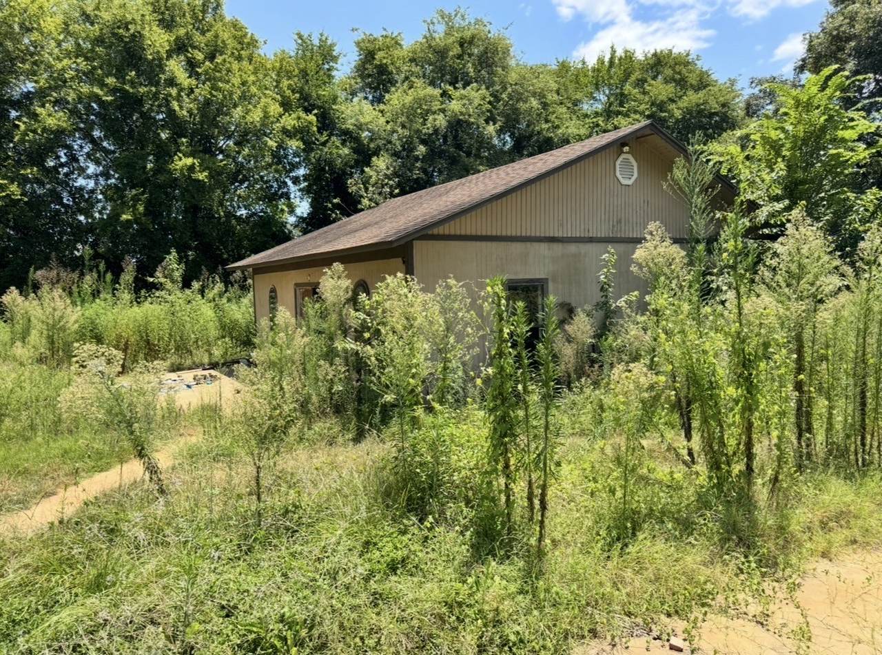 320 County Road 2031 - Photo 1