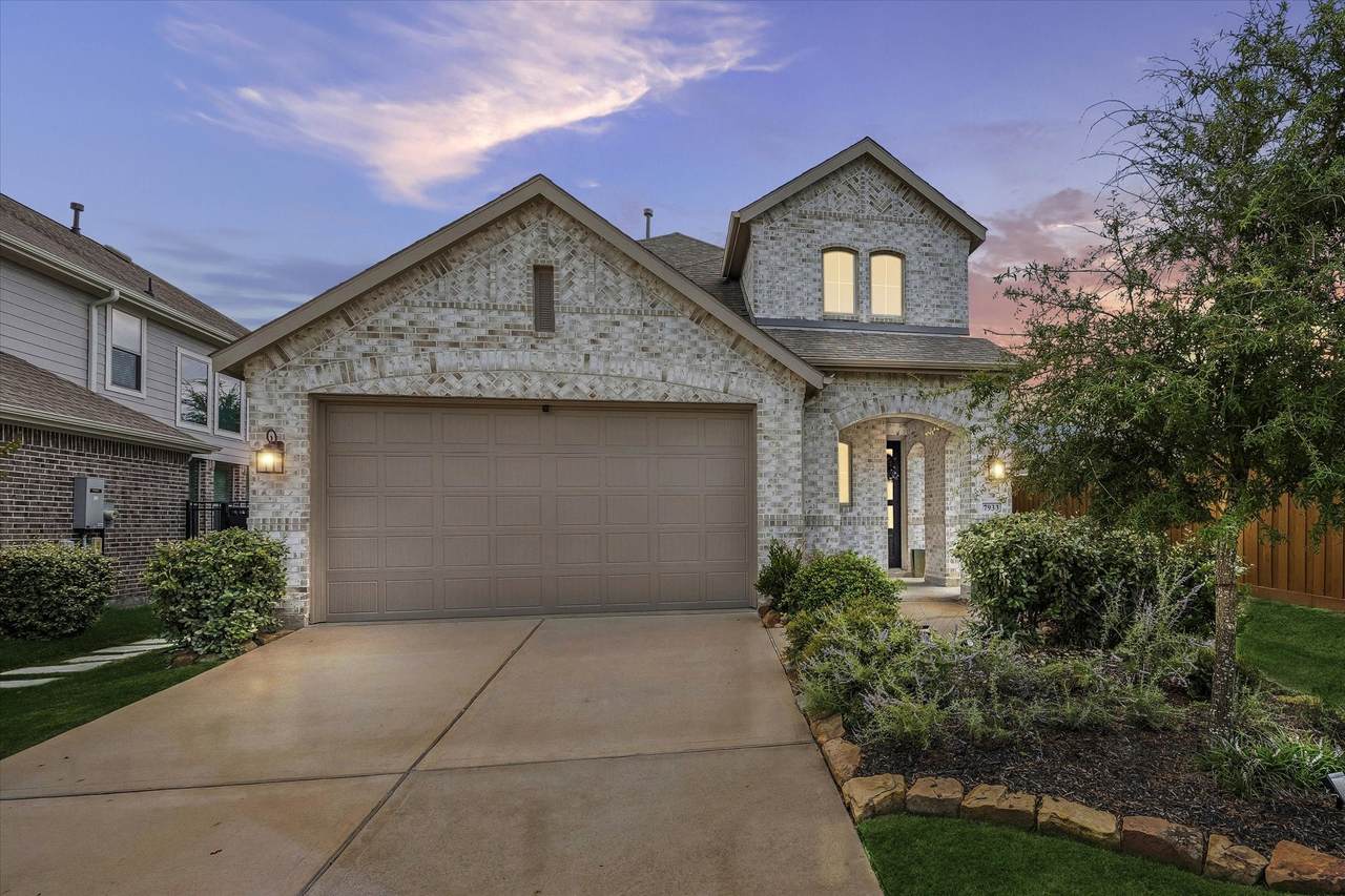 7933 Spring Run Drive - Photo 1