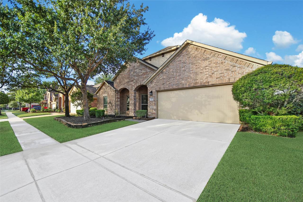 25208 Forest Ledge Drive - Photo 1