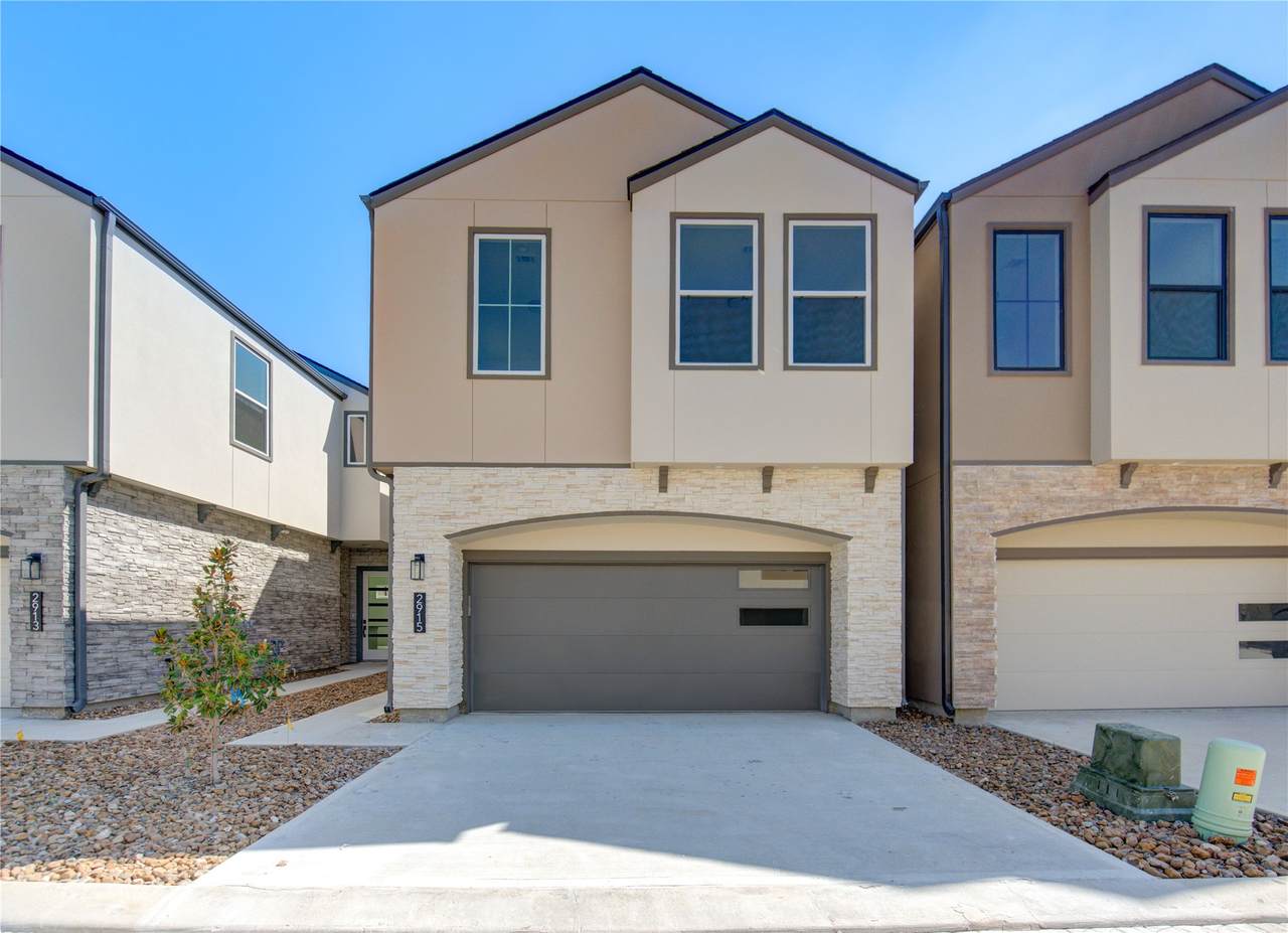 2915 El Fenice Lane - Photo 1