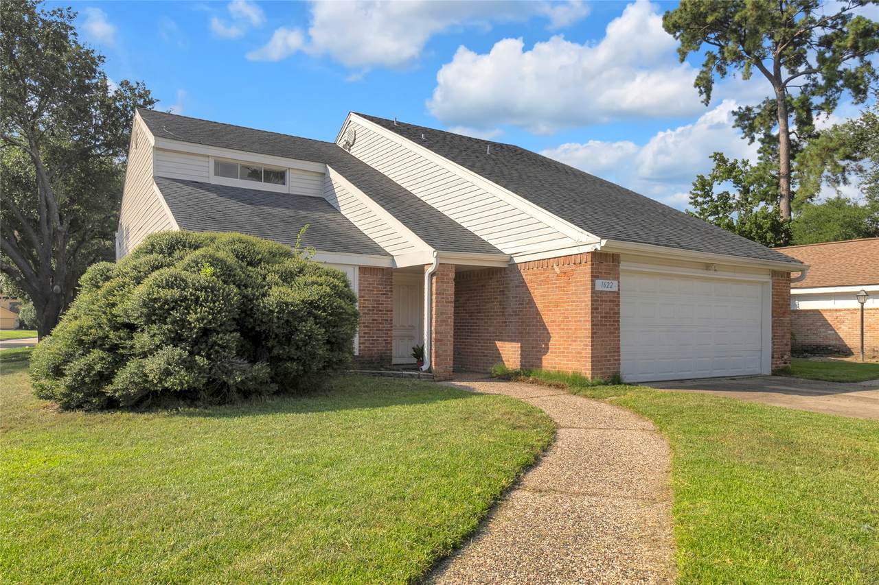1622 Ash Meadow Drive - Photo 1