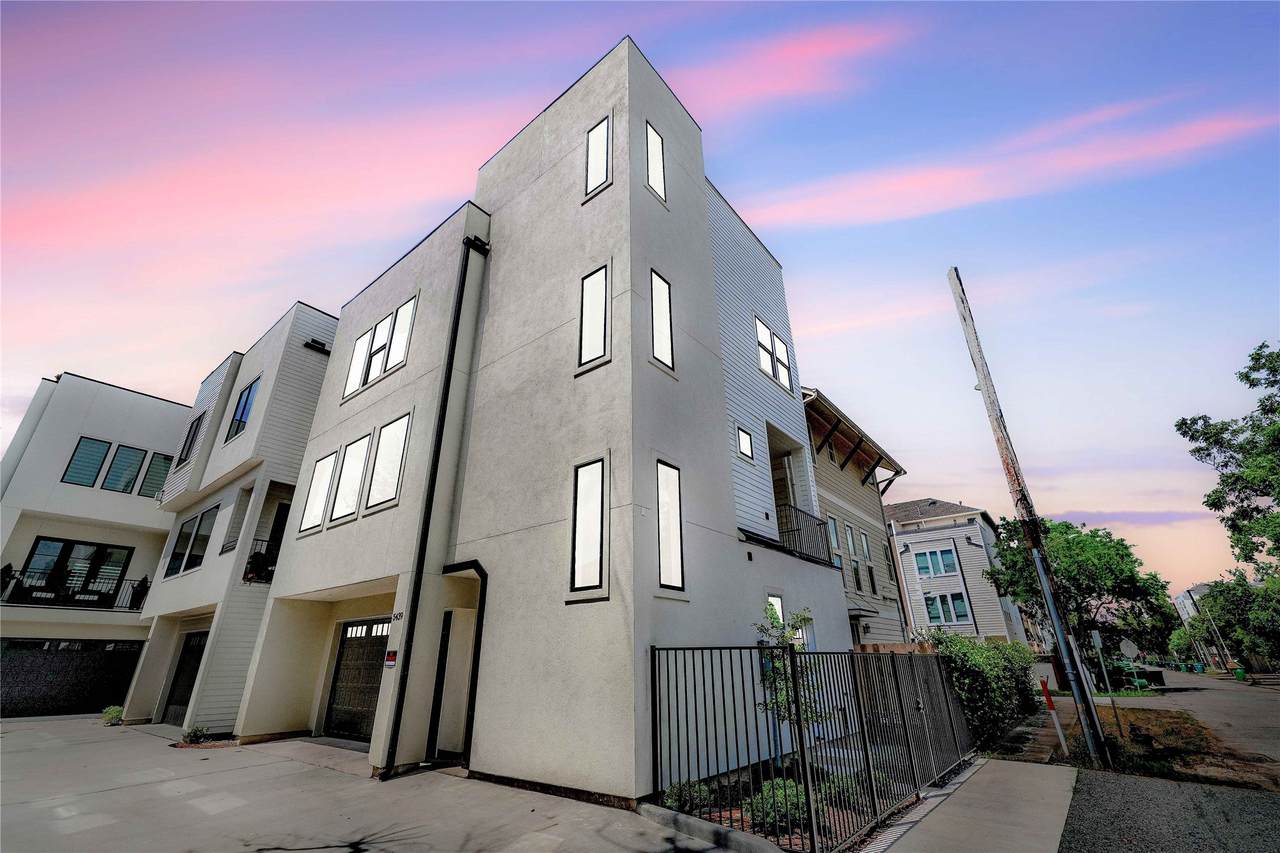 5439 Darling Street - Photo 1