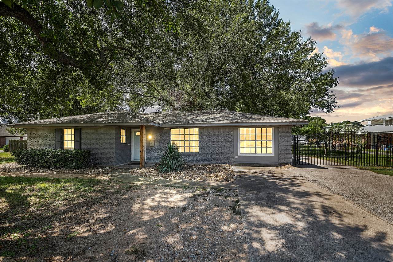 15915 Mueschke Road - Photo 1