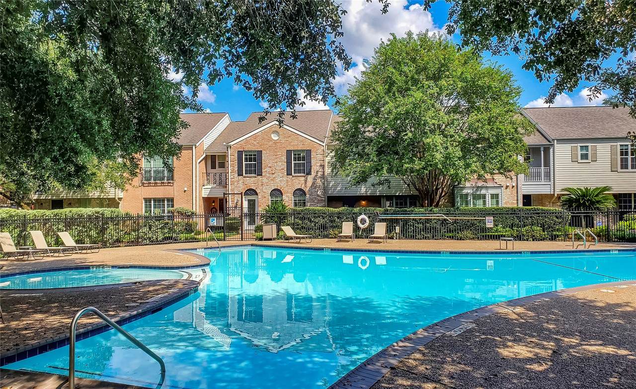 12979 Trail Hollow Drive - Photo 1