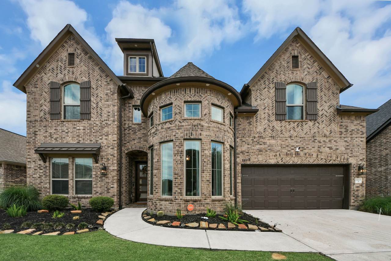 19115 Greenview Glen Drive - Photo 1