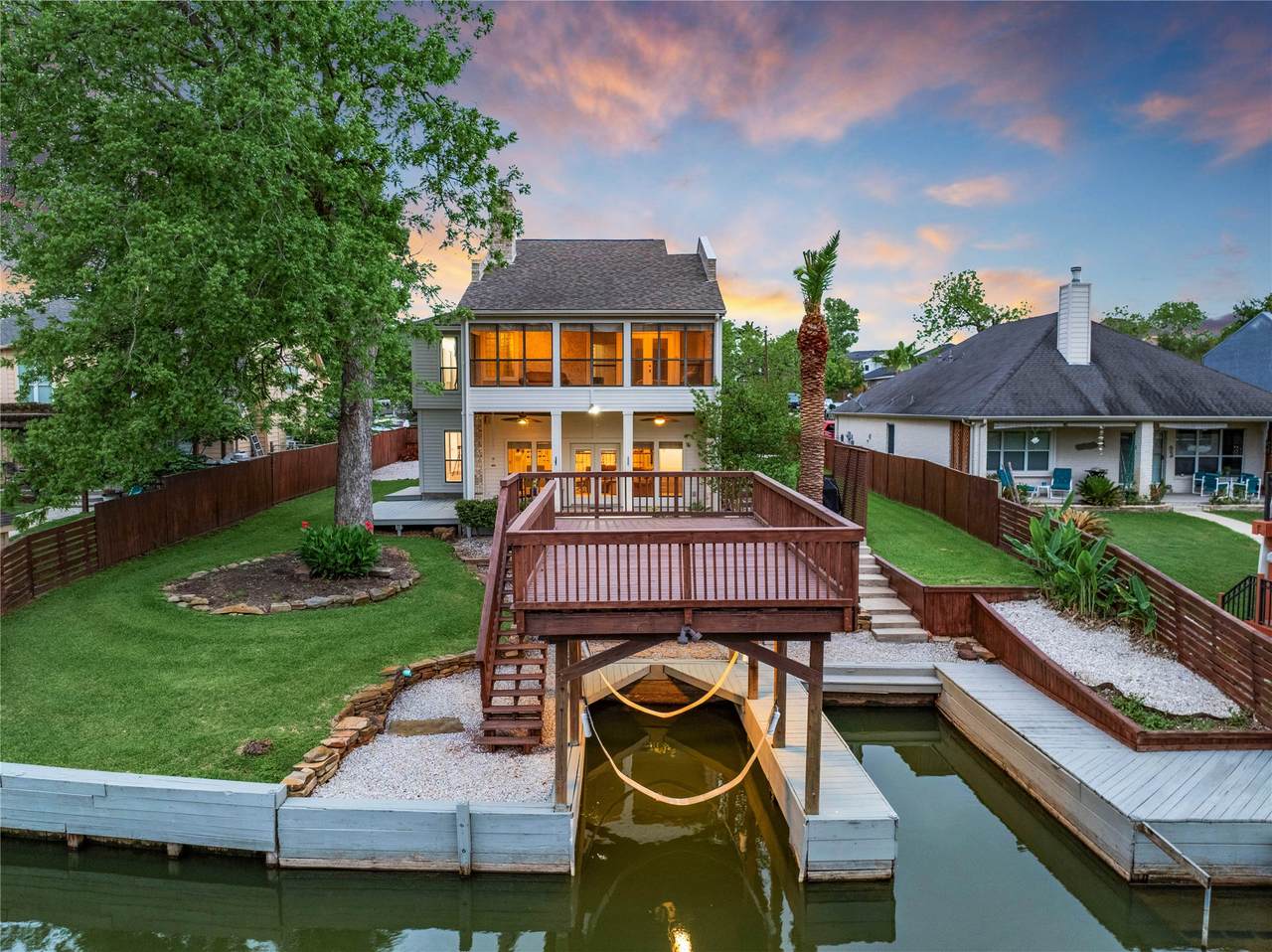 734 Lake View Drive - Photo 1