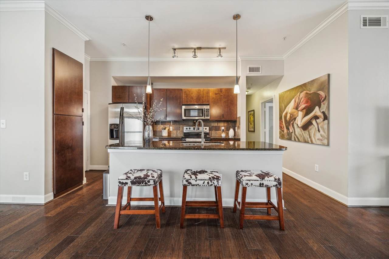 300 St Joseph Parkway - Photo 1