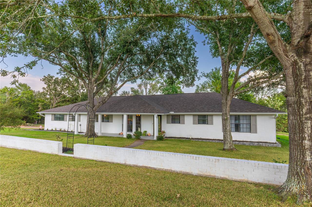 145 Camilla Circle - Photo 1