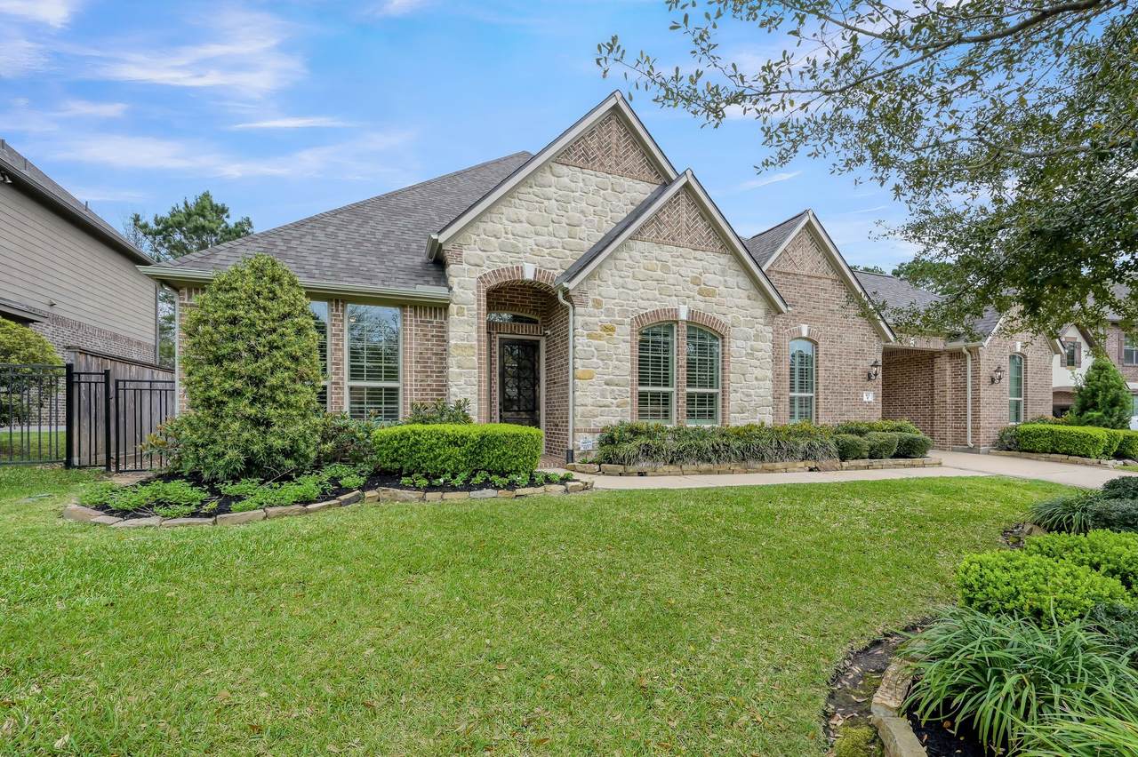 107 Grove Clover Lane - Photo 1
