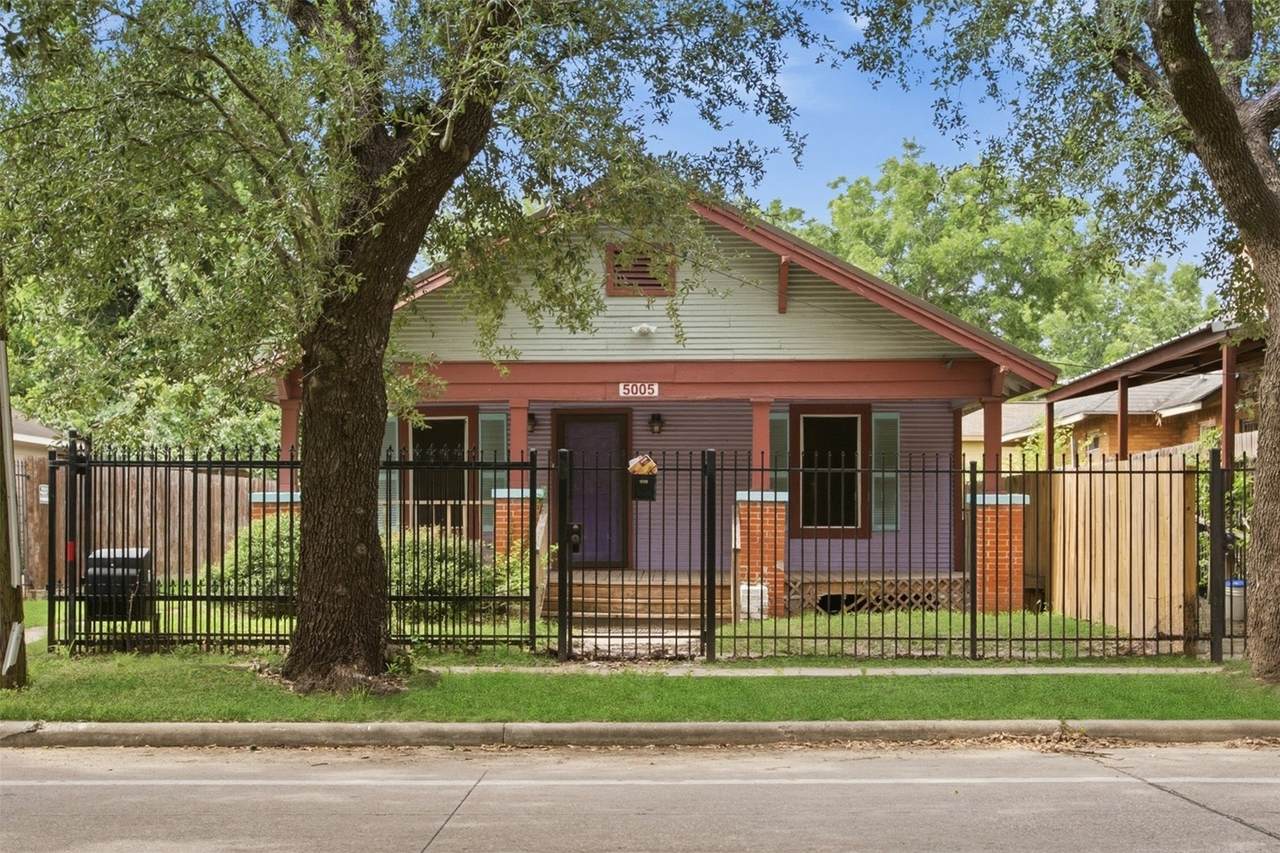 5005 Lyons Avenue - Photo 1