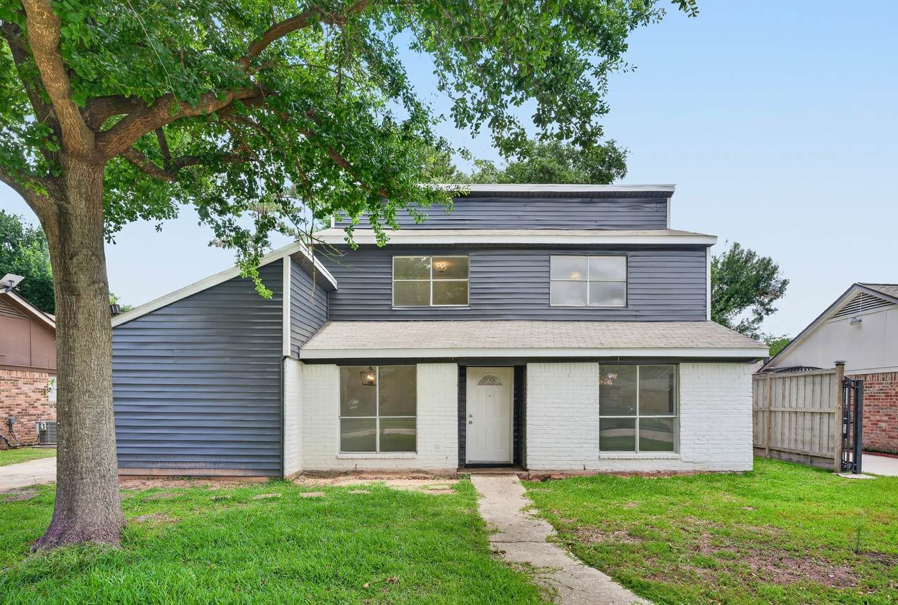 24106 Spring Mill Lane - Photo 1