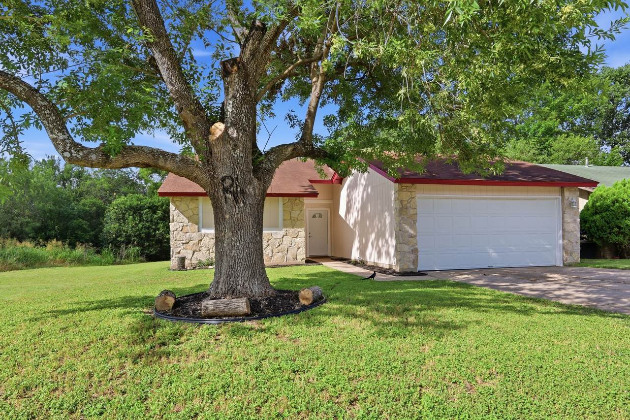 7111 Astro View Drive - Photo 1