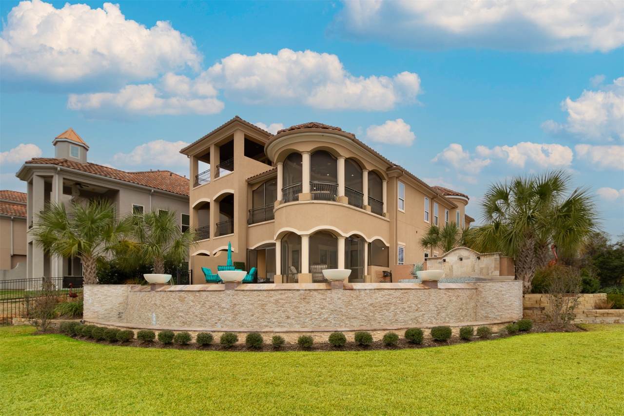 146 La Vie Drive - Photo 1