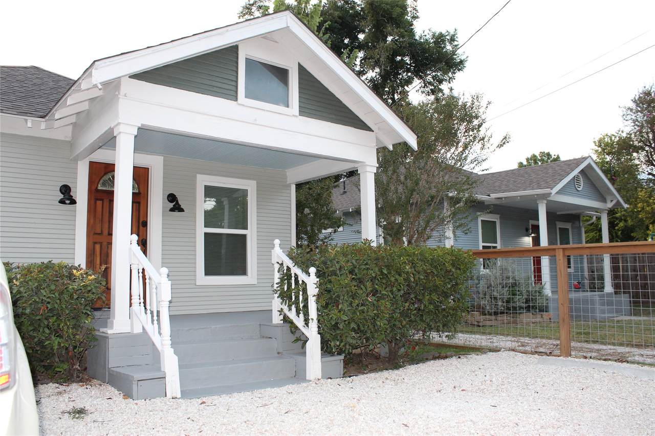 2713 Cochran Street - Photo 1