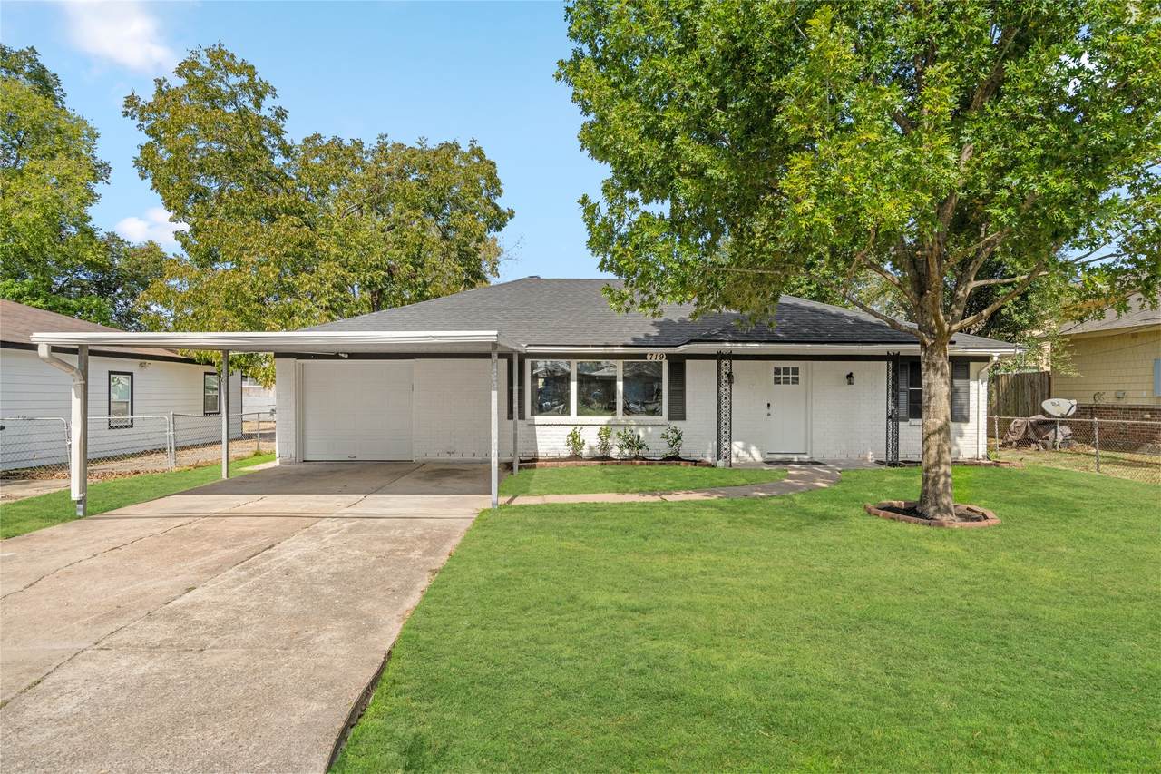 719 40th 1/2 Street - Photo 1