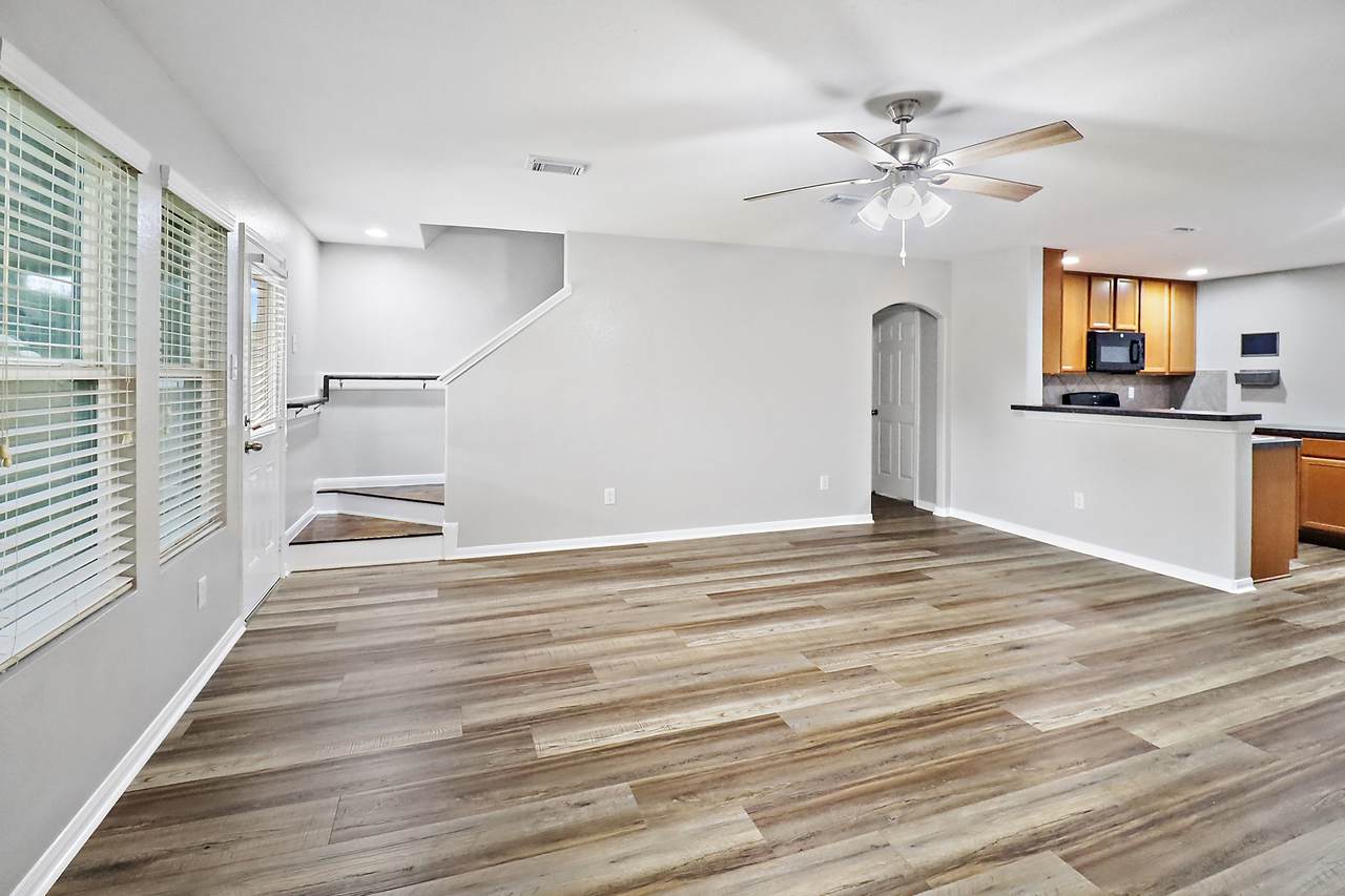 15607 Sheldon Ridge Way - Photo 1