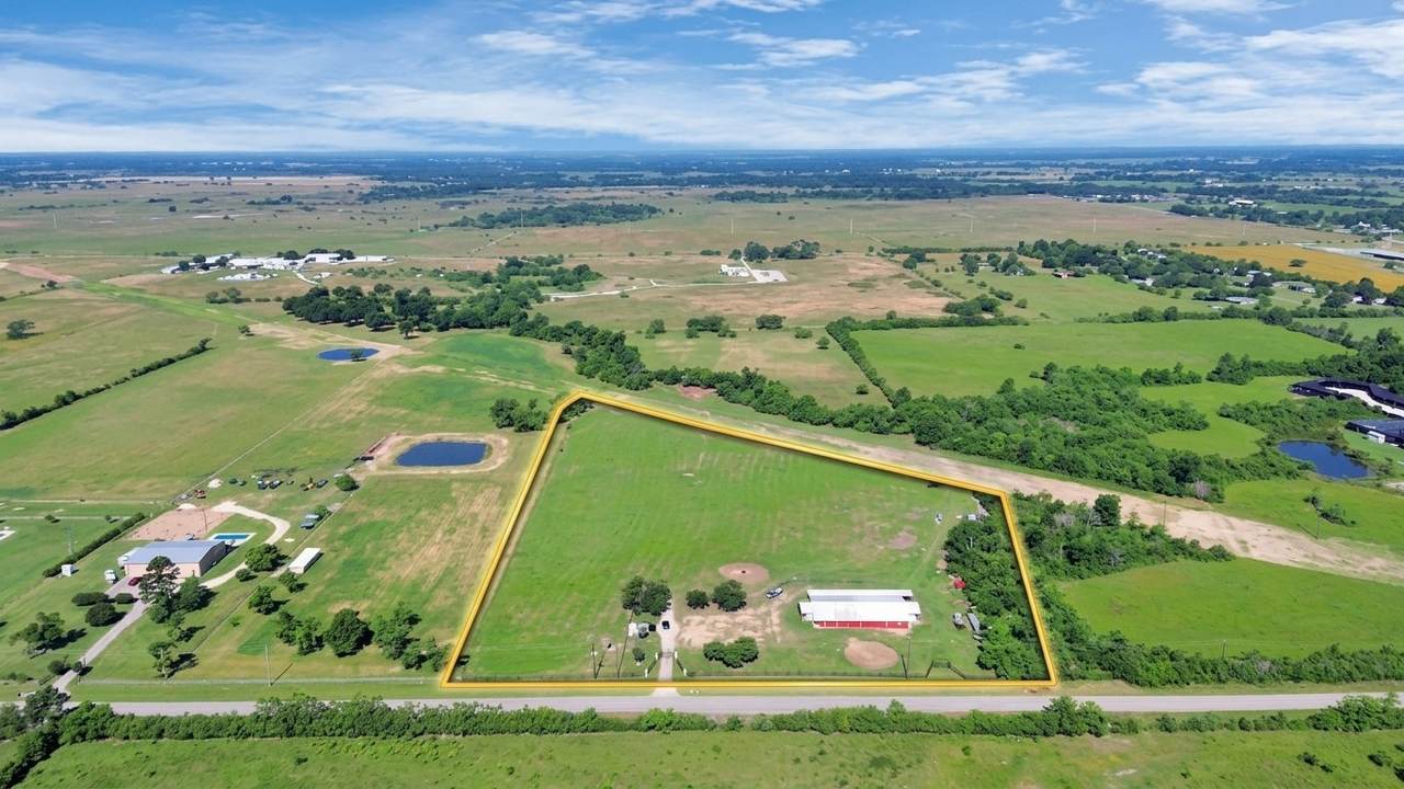 17725 Cochran Road - Photo 1