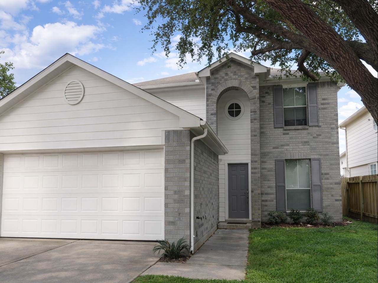 8814 Sage Place Drive - Photo 1