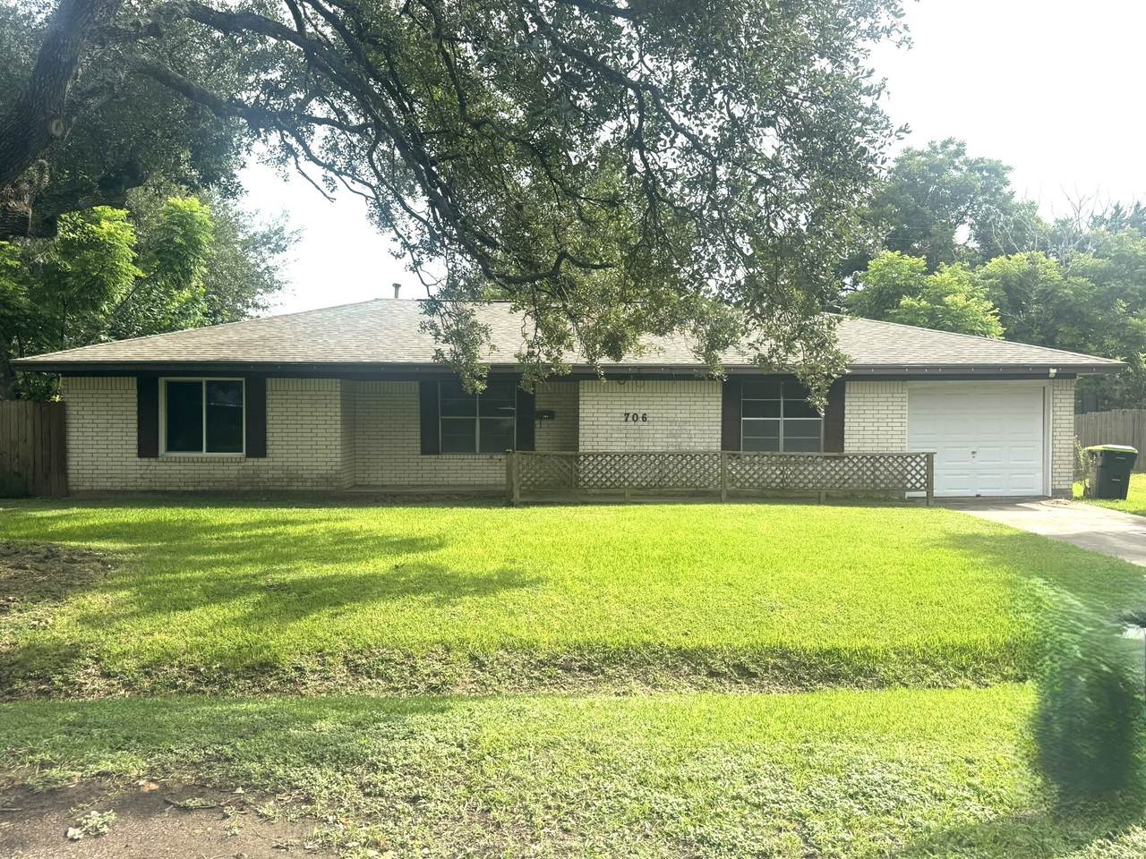 706 University Avenue - Photo 1