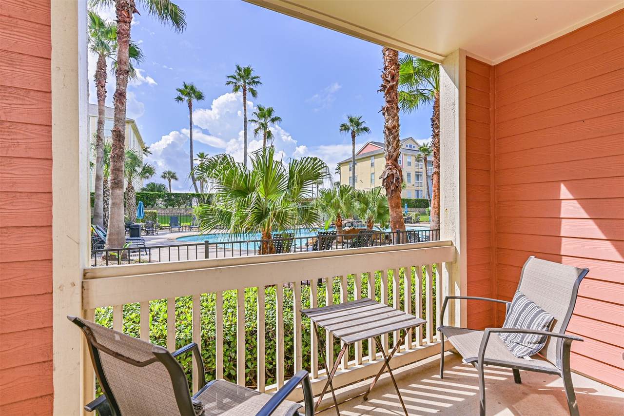 7000 Seawall Boulevard - Photo 1