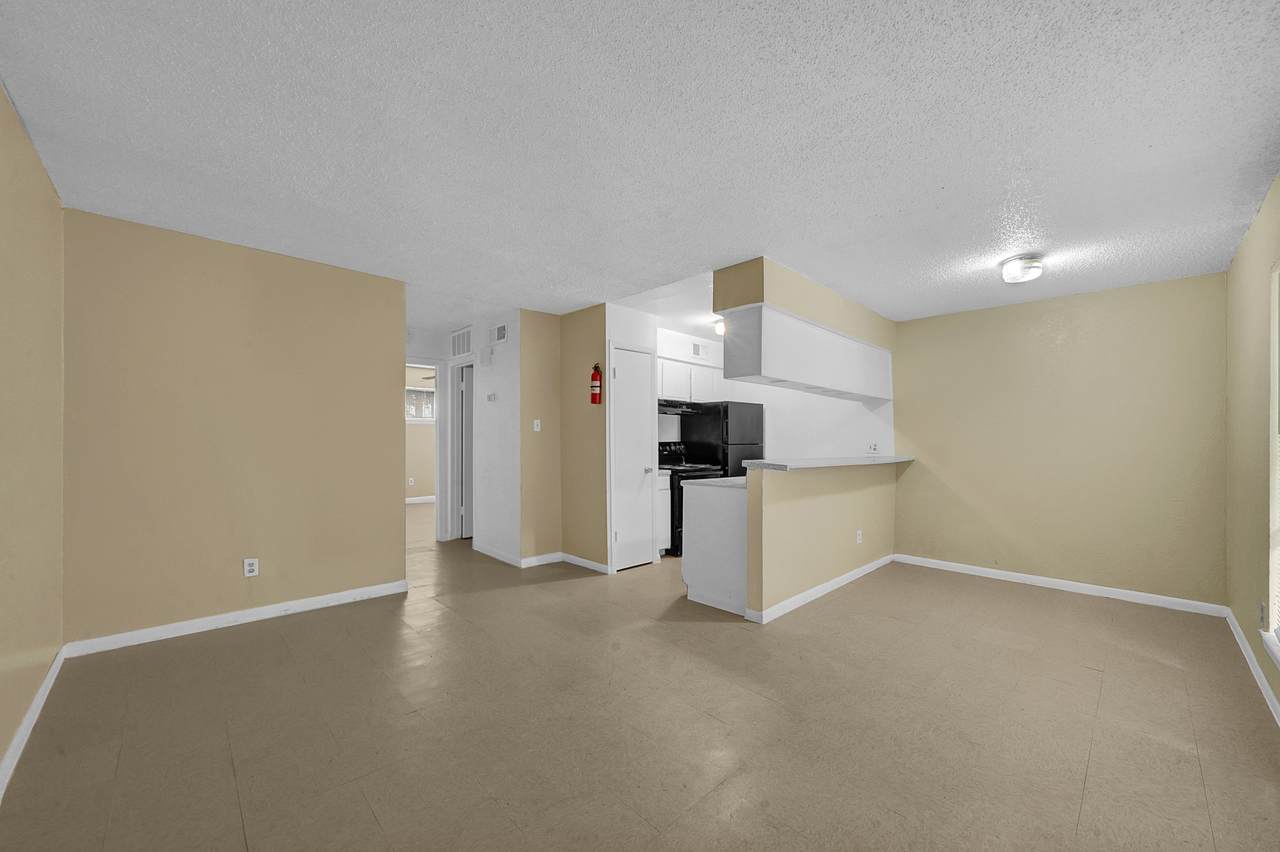 7211 Atwell Dr - Photo 1