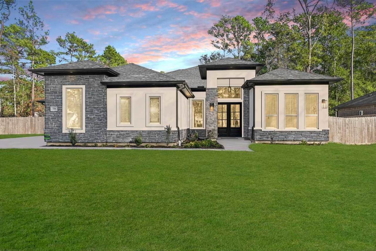 718 Weeping Willow Way - Photo 1