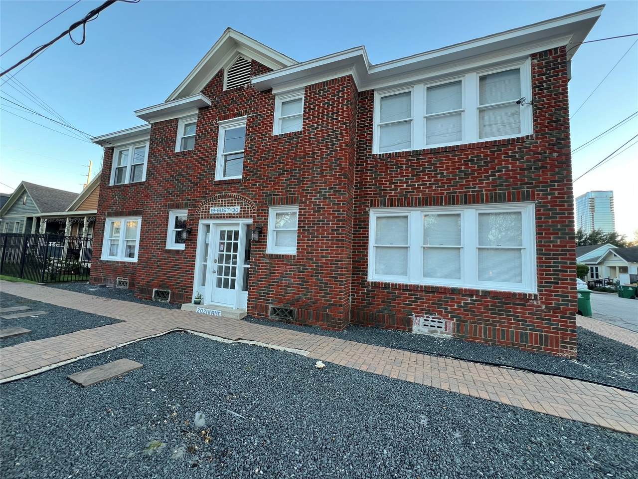 2021 Kane Street - Photo 1