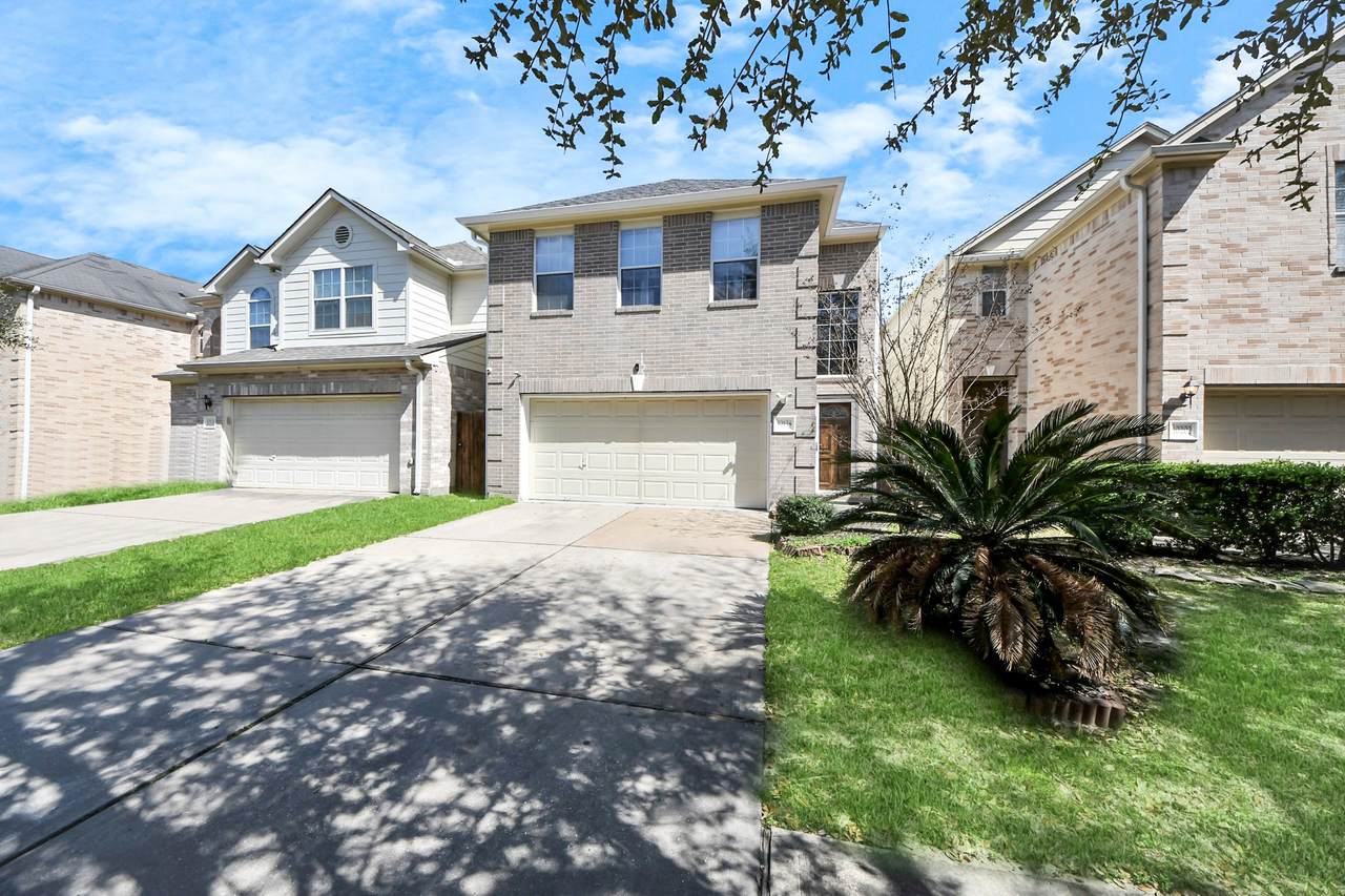 10138 Palm Lake Drive - Photo 1