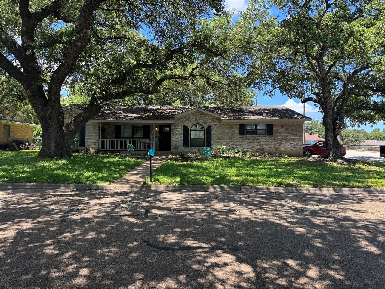 2000 Kirk Drive - Photo 1