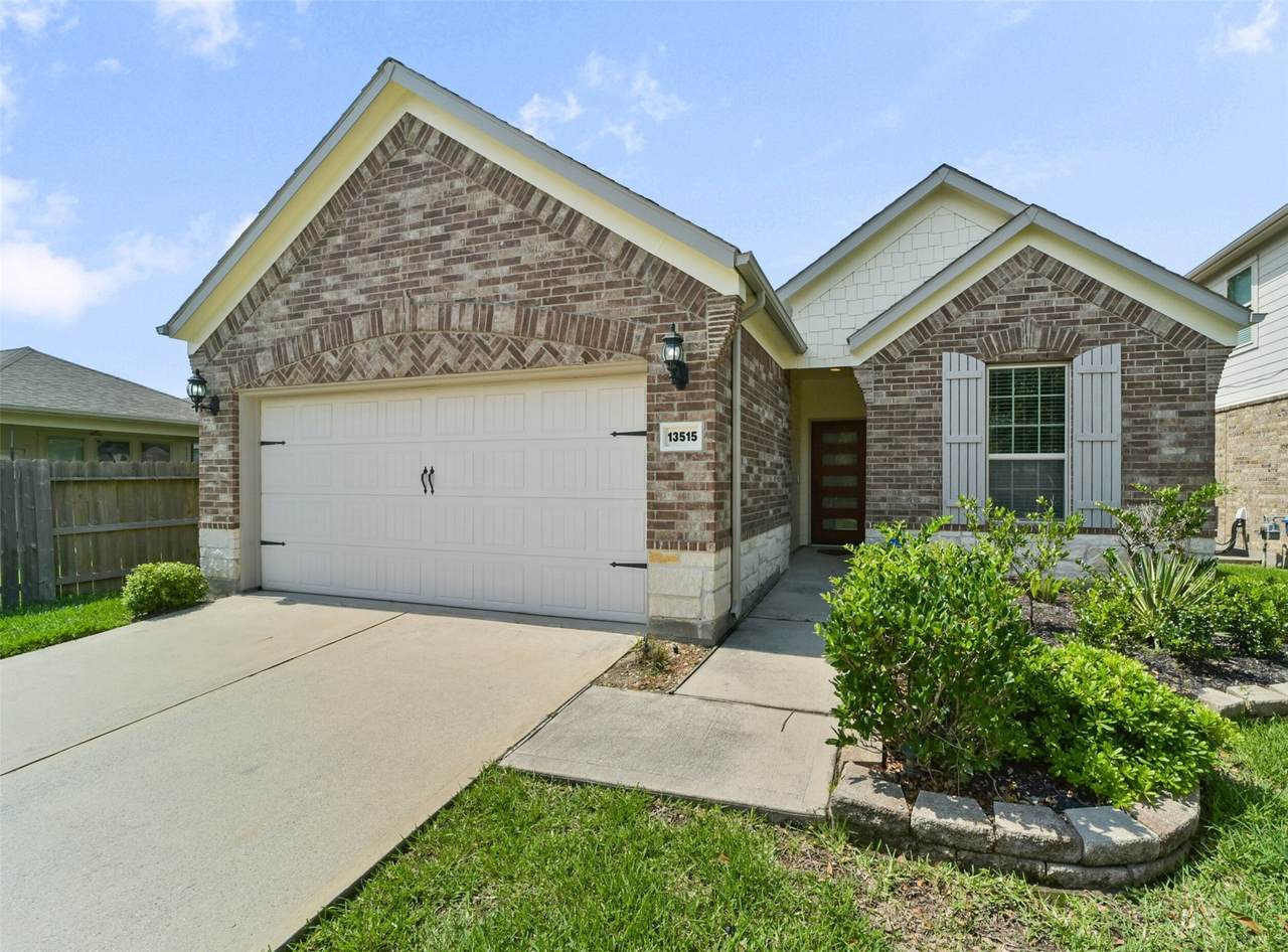 13515 Smith Lake Lane - Photo 1