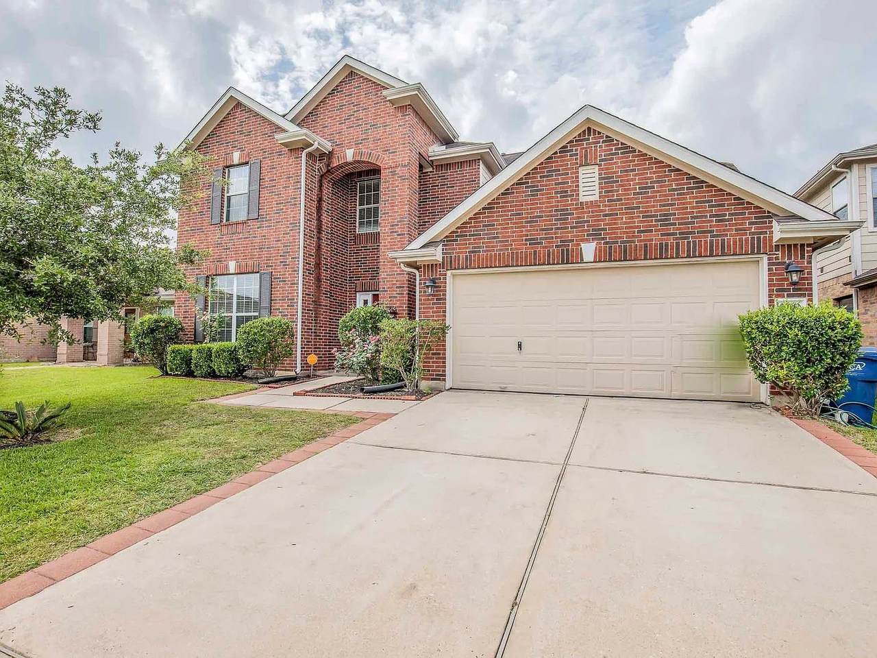 29742 Legends Green Drive - Photo 1