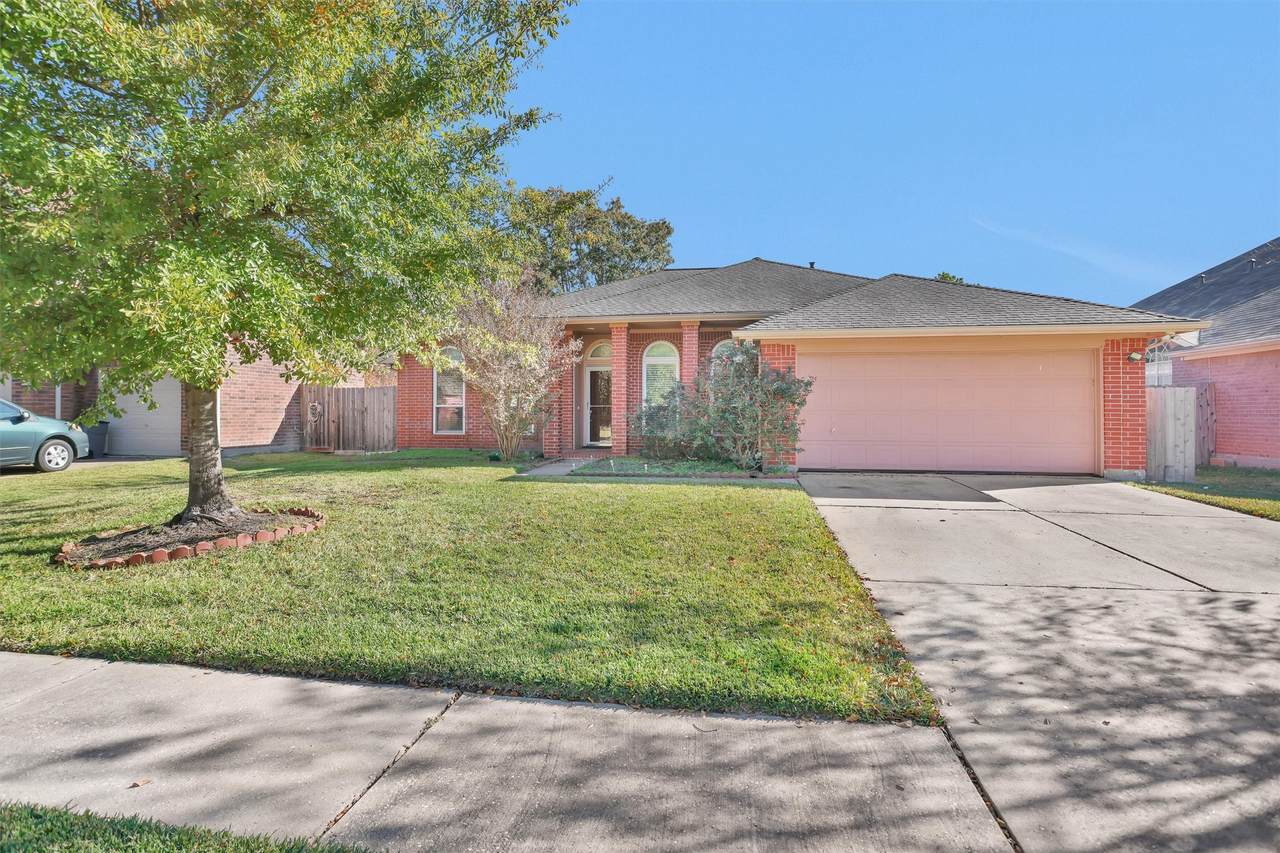 10822 Oak Acres Drive - Photo 1