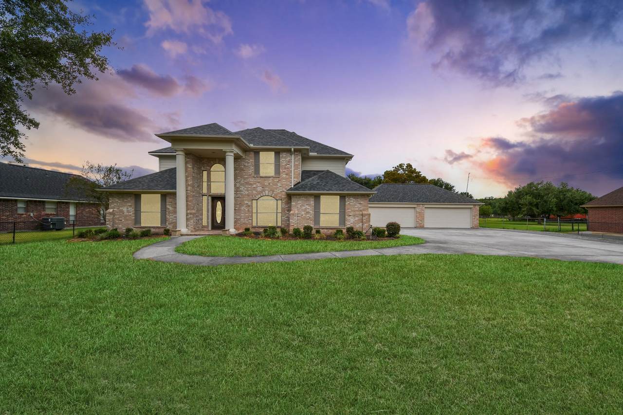 1209 Robinson Road - Photo 1