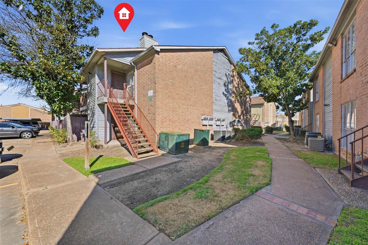 9350 Country Creek Drive - Photo 1