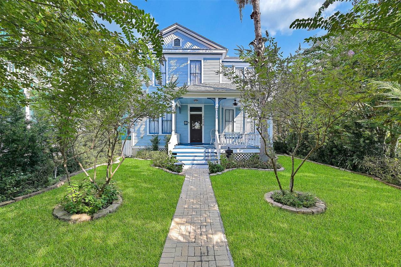 2608 Ursuline Street - Photo 1
