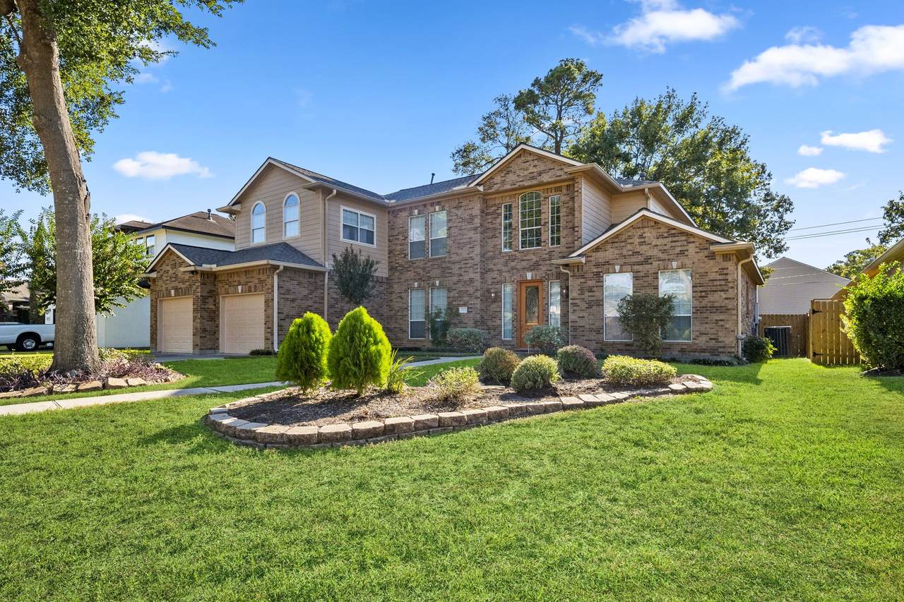 14911 Hyde Park Place - Photo 1