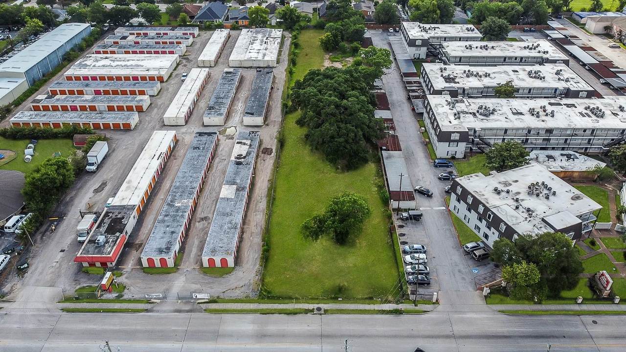 1051 Burke Road - Photo 1