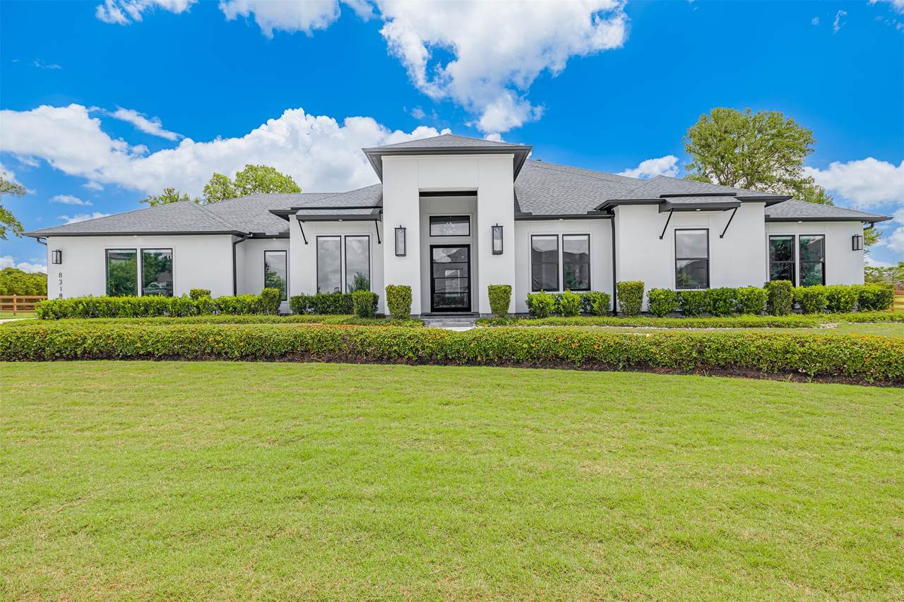 8318 Woods Hollow Trail - Photo 1