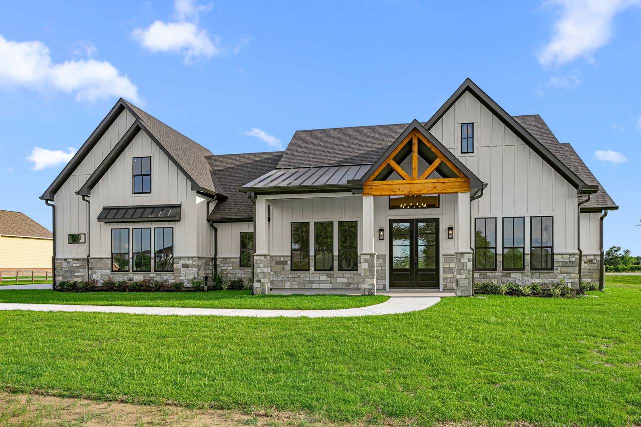 469 Ruby Drive - Photo 1