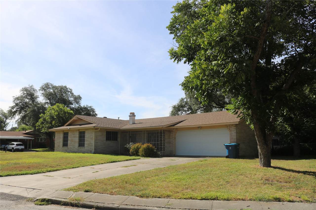 5466 Starfire Street - Photo 1