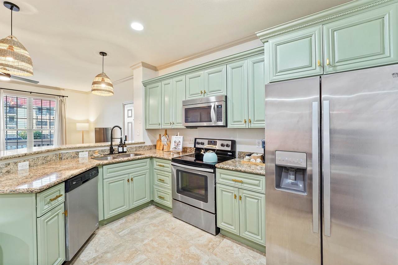 7000 Seawall Boulevard - Photo 1
