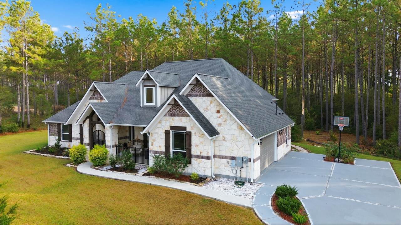 15516 Forest Grove Drive - Photo 1