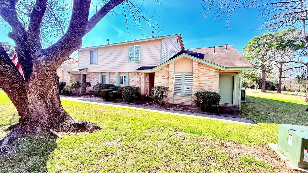 1927 Country Village Boulevard - Photo 1