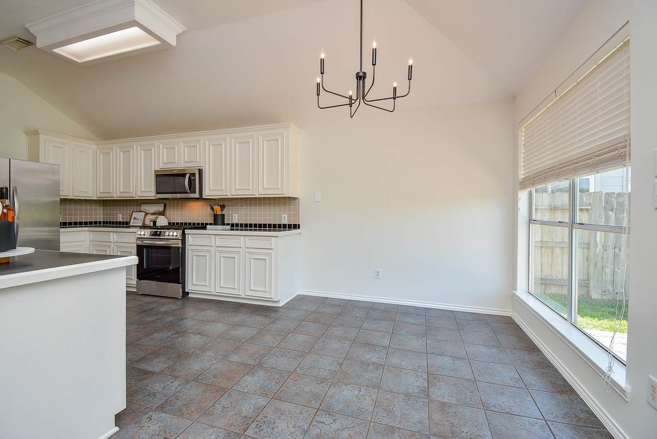 3815 Summerfield Drive - Photo 1