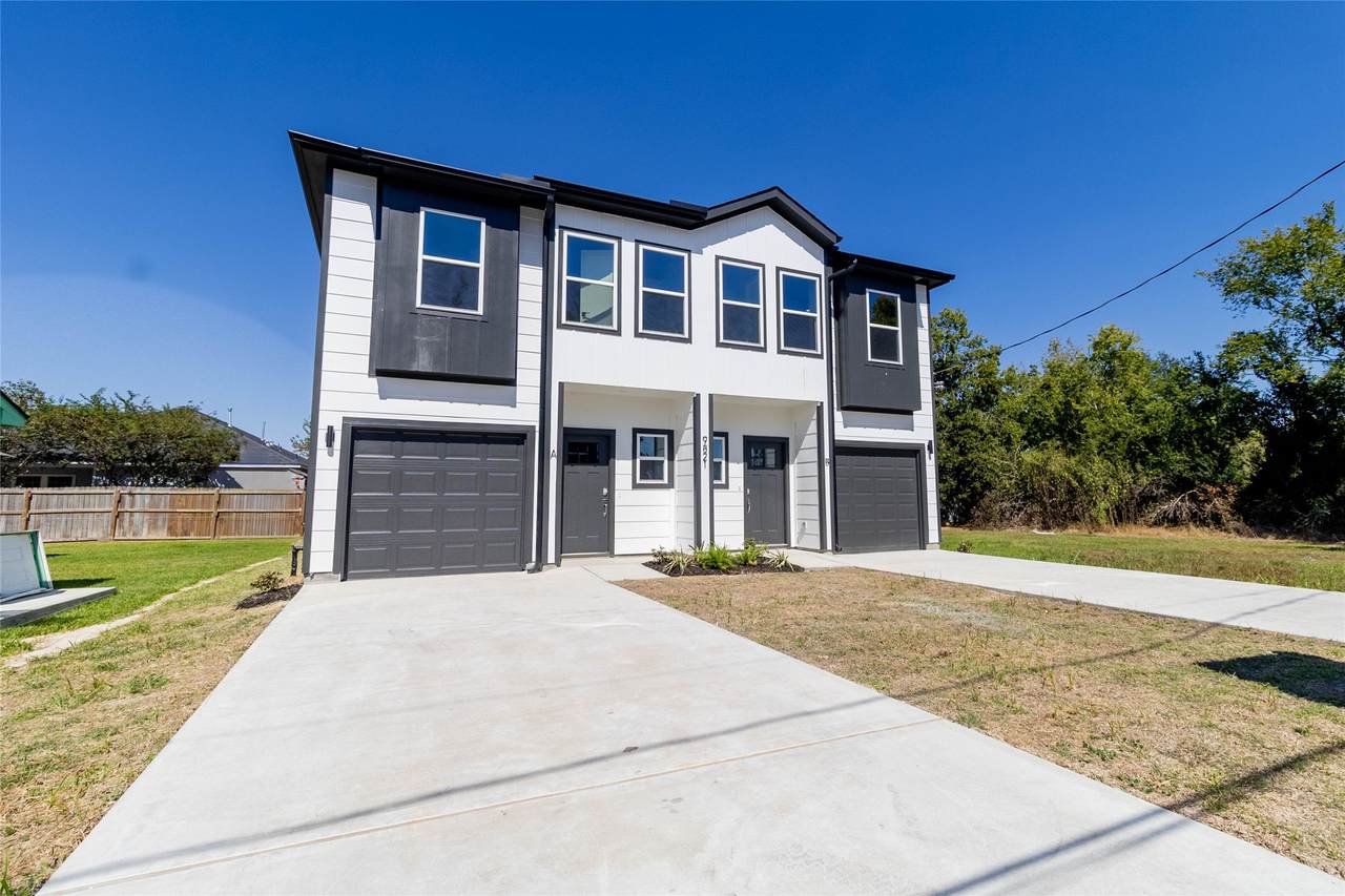 9821 Richcroft Street - Photo 1