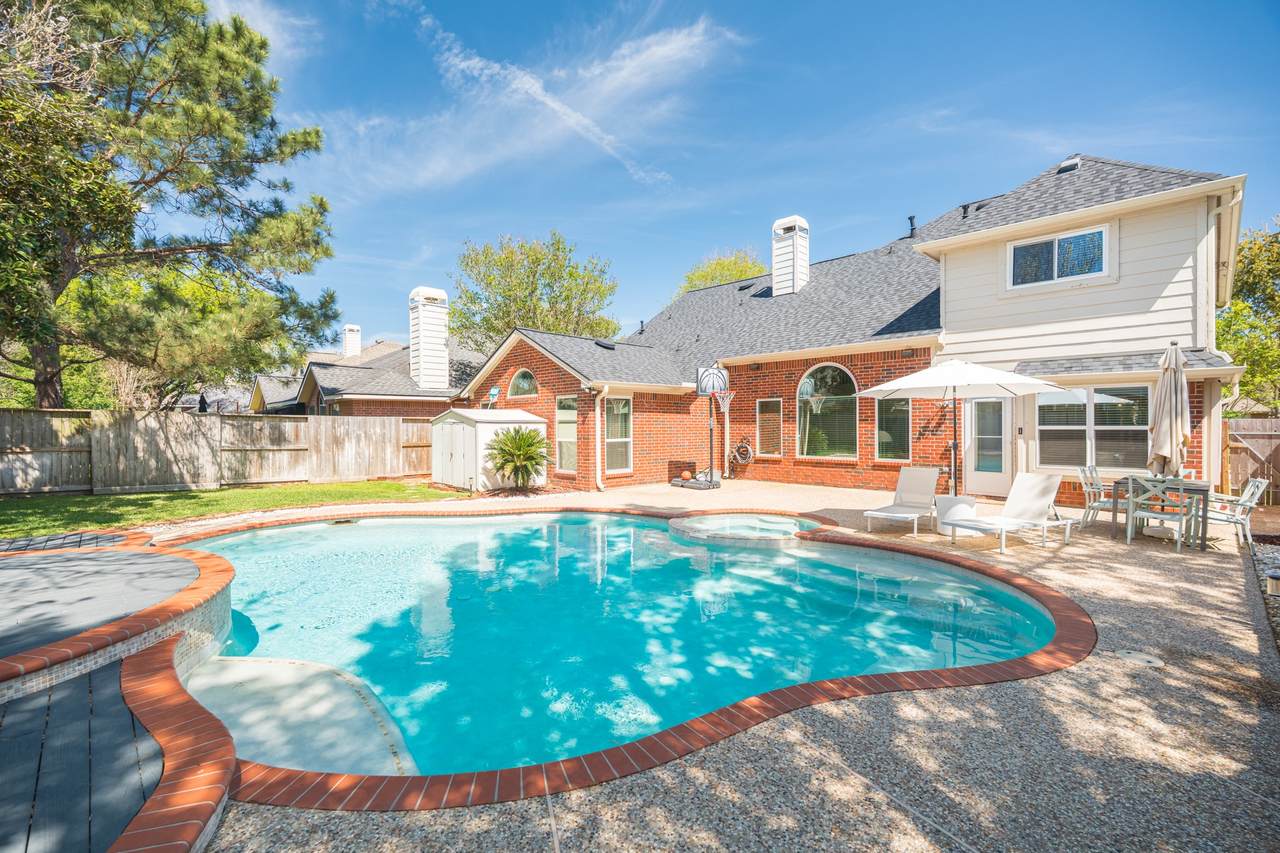 1107 Compass Cove Circle - Photo 1