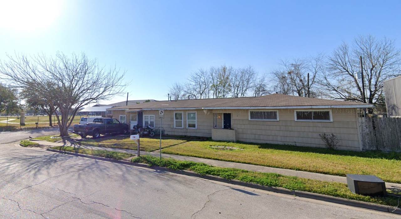 9001 Pagewood Lane Lane - Photo 1