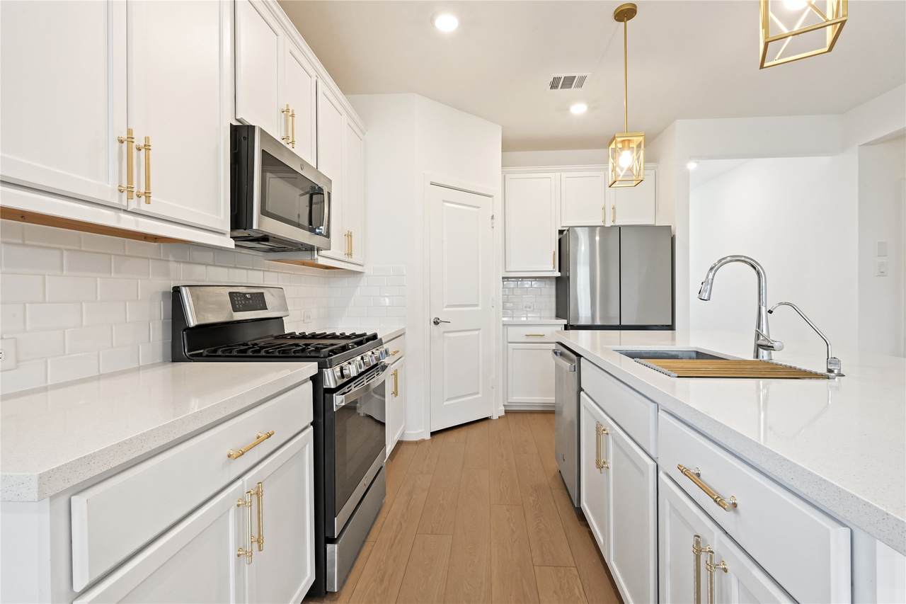 21835 Lime Moss Lane - Photo 1