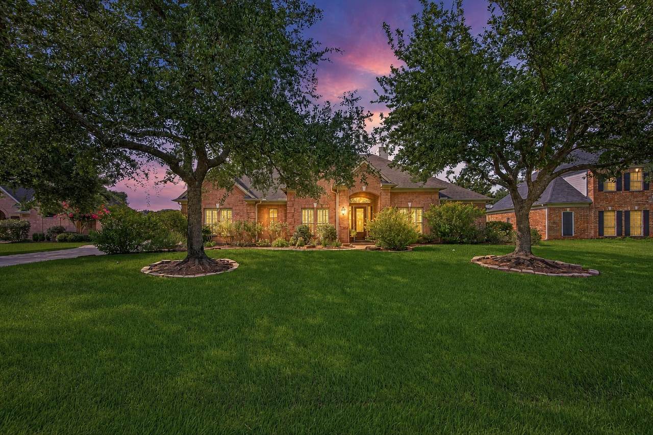 5219 Waterbeck Street - Photo 1