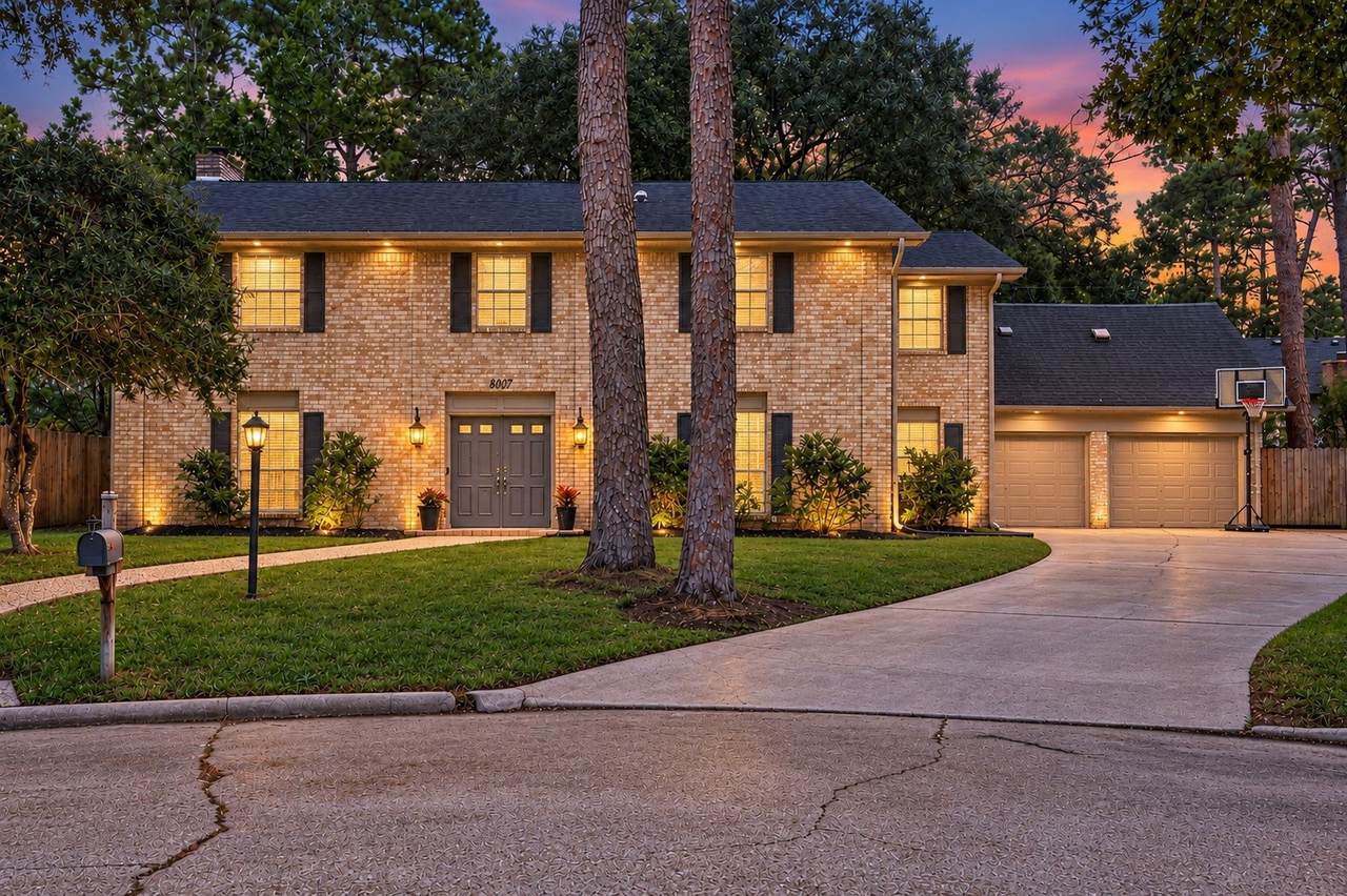 8007 Vickridge Lane - Photo 1
